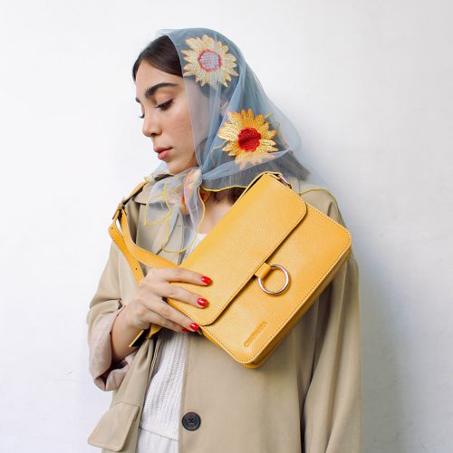 کیف دوشی چرمی زنانه زرد | چرم آرا